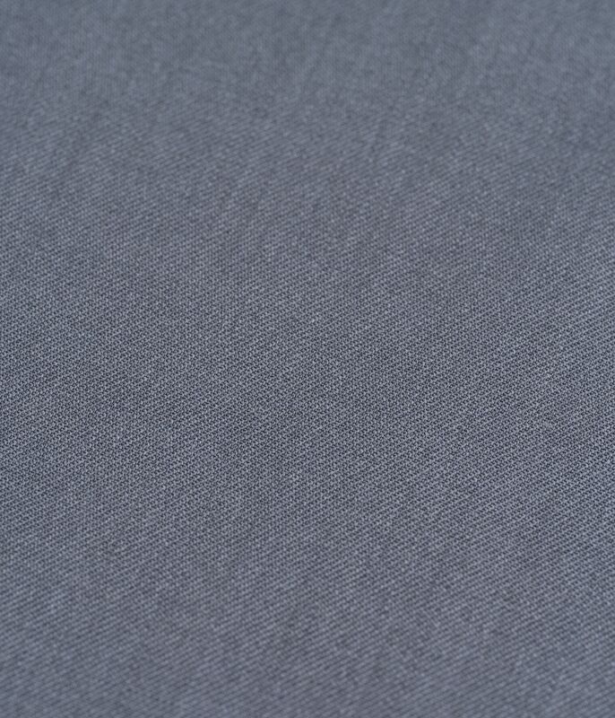 LW70%001_01 LW70%001_01