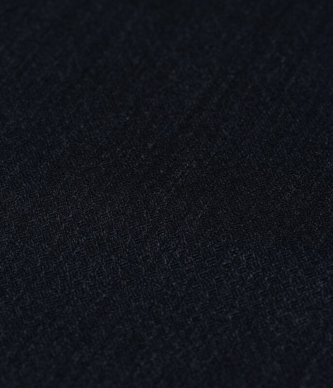 LW70%002_03 LW70%002_03