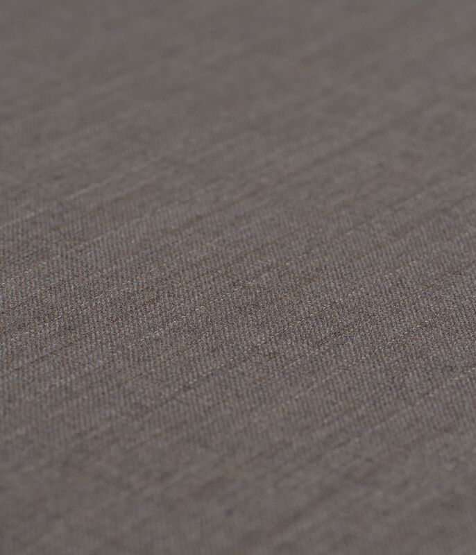 LW70%002_04 LW70%002_04