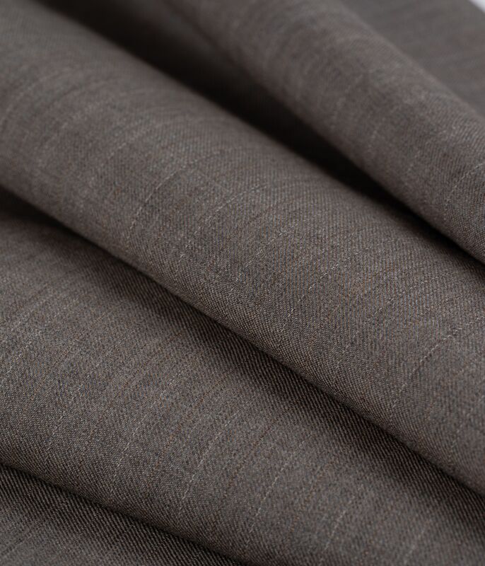 LW70%002_04 LW70%002_04